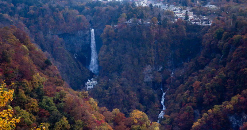 Осенний вид с площадки Акэтидайра (национальный парк Никко, префектура Тотиги)