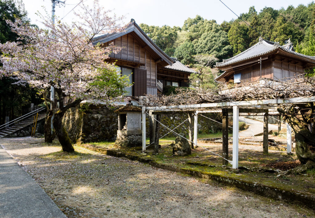 Фудзиидэра, храм номер 11 паломничества Сикоку-хэнро