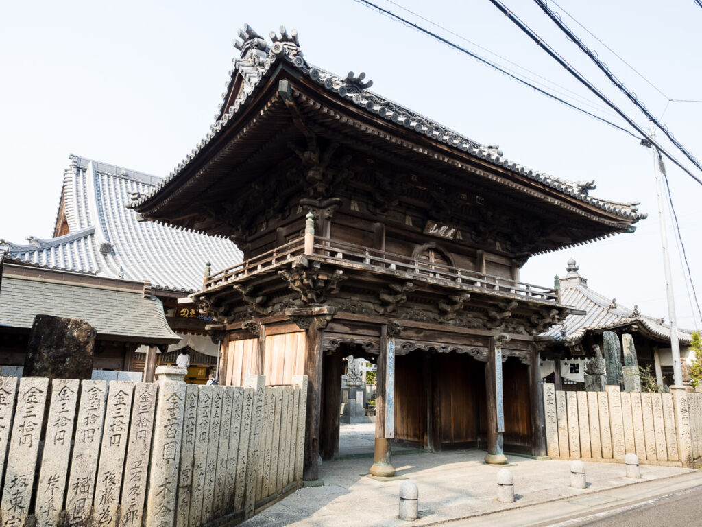 Каннондзи, храм номер 16 паломничества Сикоку-хэнро