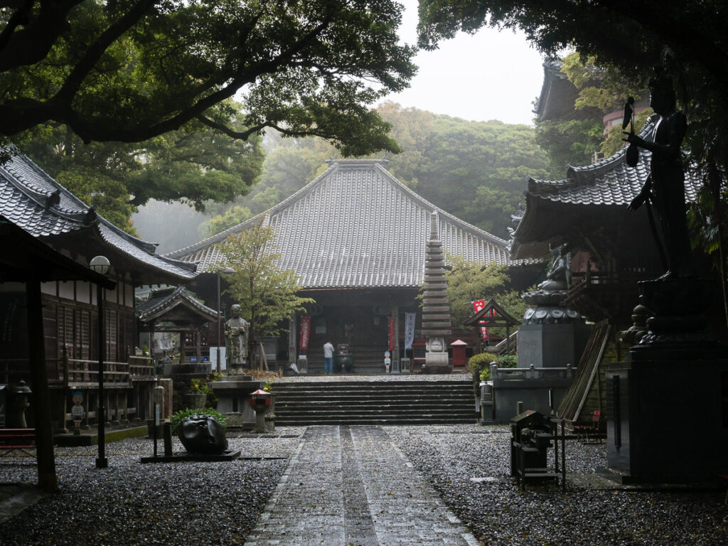 Хоцумисакидзи, храм 24 паломничества Сикоку-хэнро - префектура Коти, Япония.